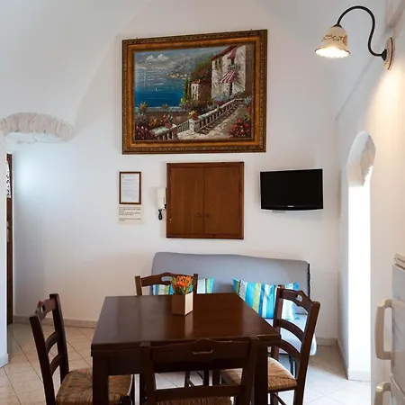 Trullo Chiesa Madre Alberobello Buitenkant foto